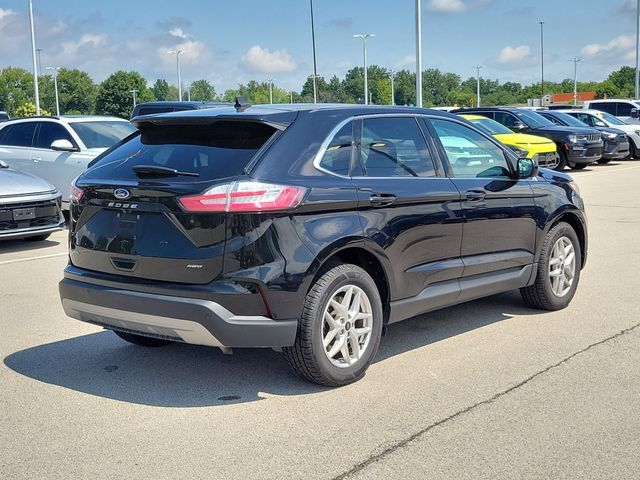 Used 2024 Ford Edge SEL AWD/4WD image 6