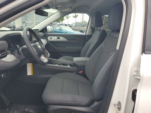 New 2026 Ford Explorer Active image 10