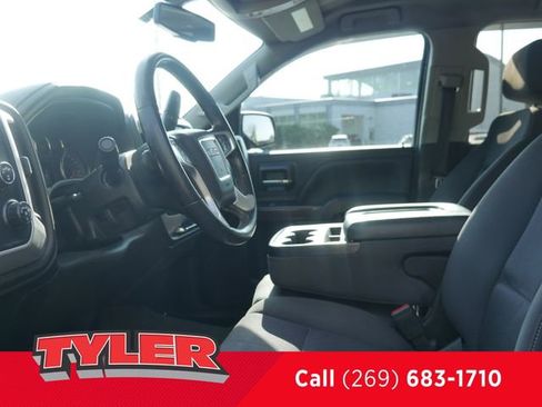 Used 2018 GMC Sierra 1500 SLE w/ SLE Value Package AWD/4WD image 38
