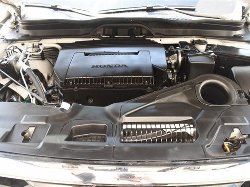 Used 2025 Honda Pilot Touring image 30
