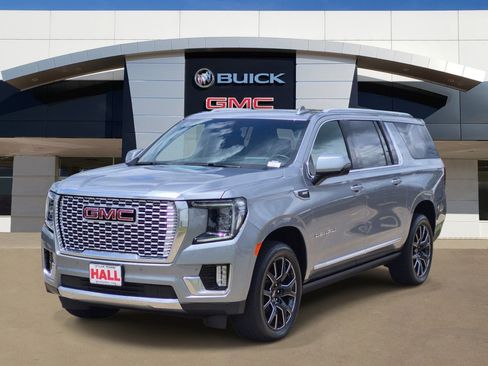 Certified 2024 GMC Yukon XL Denali AWD/4WD image 3