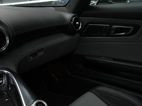 Used 2018 Mercedes-Benz AMG GT S image 34