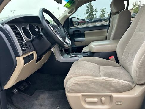 Used 2014 Toyota Sequoia SR5 AWD/4WD image 23