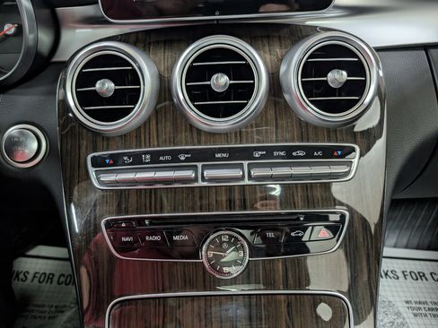 Used 2017 Mercedes-Benz C 300 4MATIC Sedan image 21