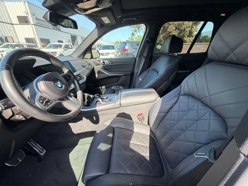Used 2023 BMW X5 xDrive40i w/ M Sport Package AWD/4WD image 5