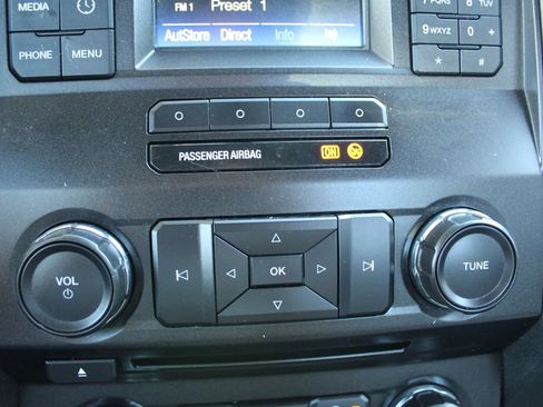 Used 2017 Ford F250 XL w/ Power Equipment Group RWD image 16