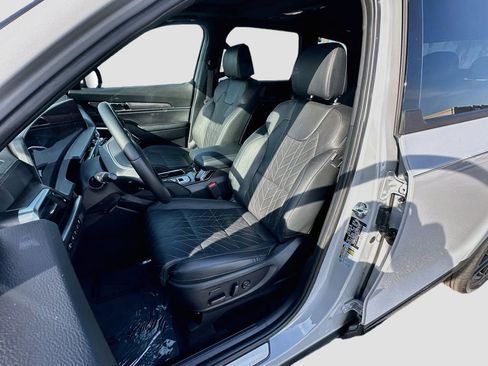Used 2025 Kia Telluride SX X-Line AWD/4WD image 22