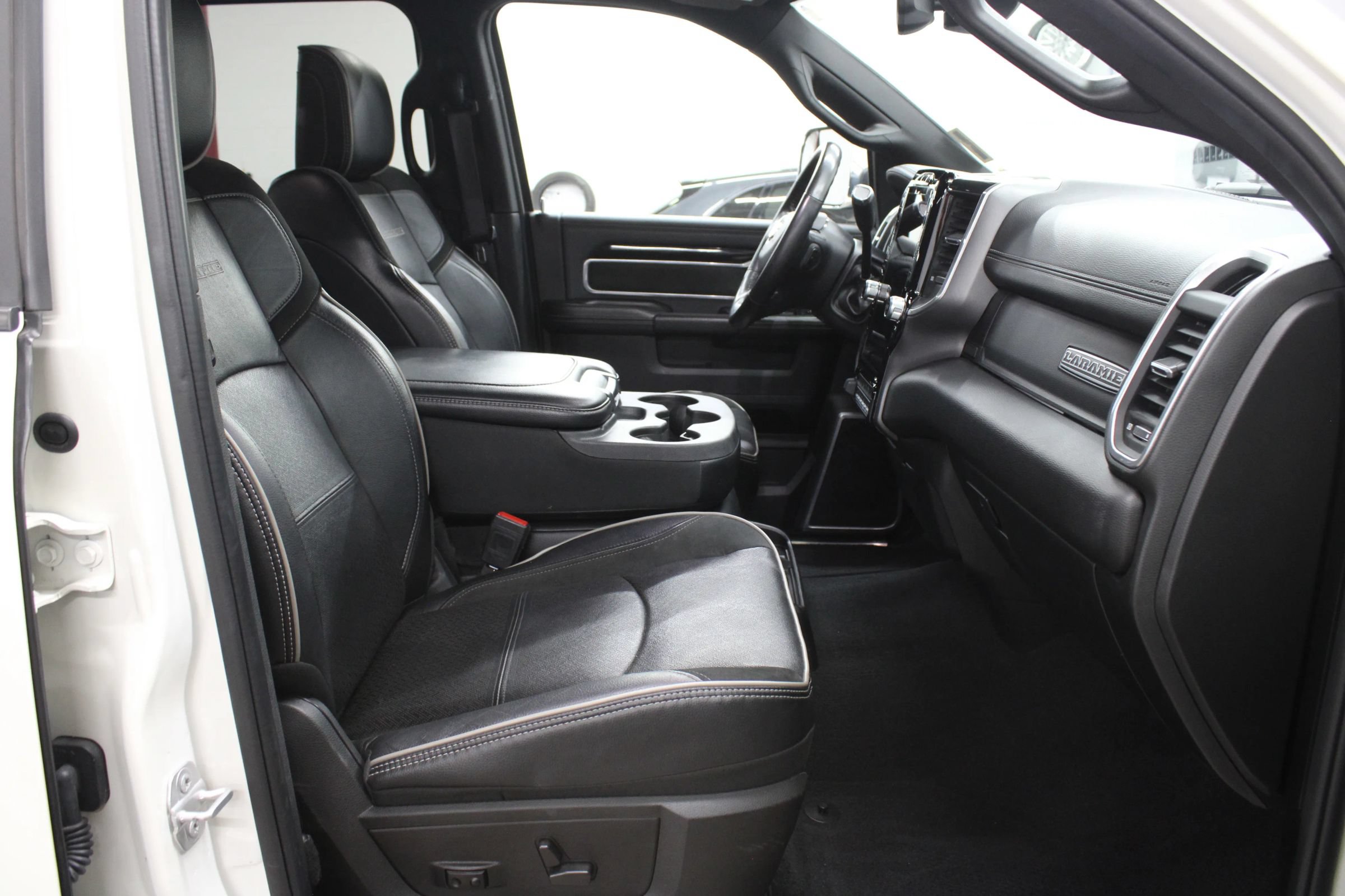 Used 2022 RAM 2500 Laramie AWD/4WD image 15