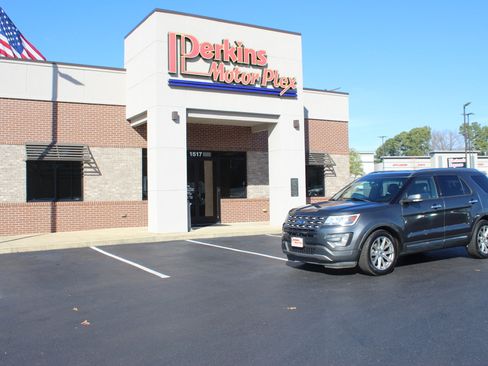 Used 2017 Ford Explorer Limited image 39