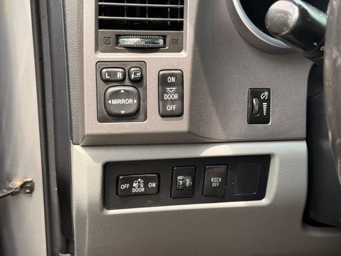 Used 2012 Toyota Tundra Limited w/ Platinum Pkg AWD/4WD image 37