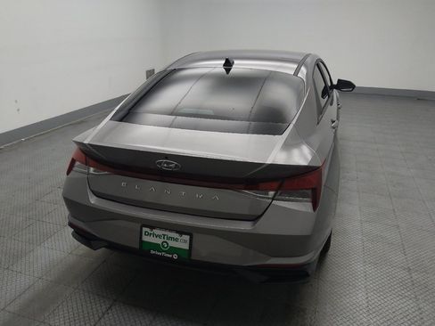Used 2023 Hyundai Elantra SEL FWD image 7