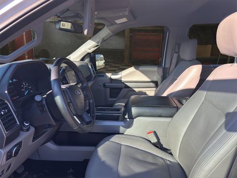 Certified 2019 Ford F150 XLT w/ Equipment Group 302A Luxury image 45