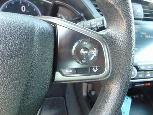 Used 2019 Honda Civic EX image 17