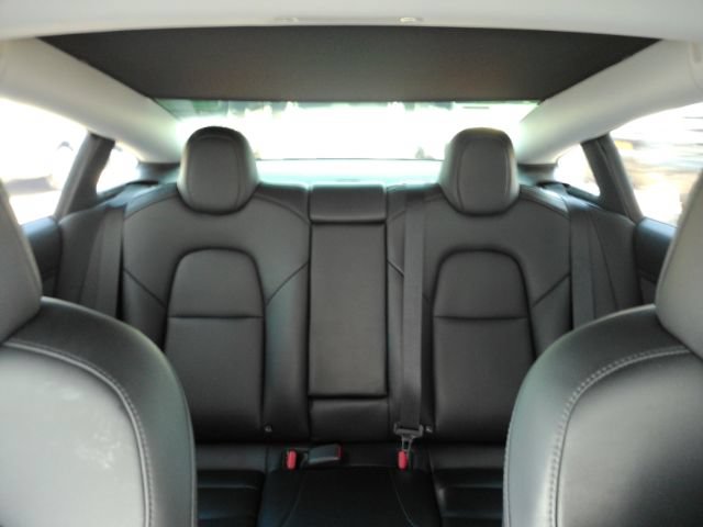 Used 2020 Tesla Model 3 RWD image 7