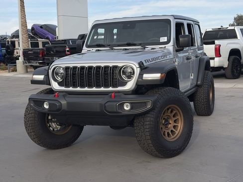 Used 2024 Jeep Wrangler Unlimited Rubicon w/ Convenience Group image 4