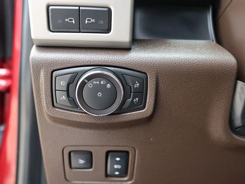 Used 2017 Ford F250 King Ranch w/ FX4 Off-Road Package image 40