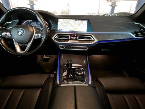 Used 2022 BMW X5 xDrive40i w/ Premium Package image 16