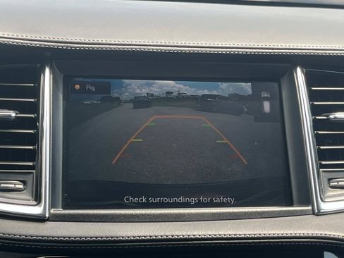 Used 2020 INFINITI QX50 Luxe w/ Navigation Package FWD image 34