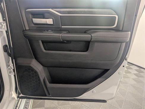 Used 2024 RAM 2500 Big Horn image 31
