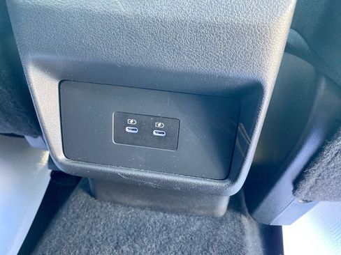 Used 2024 Nissan Rogue SV AWD/4WD image 32
