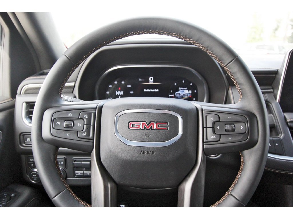 Used 2024 GMC Yukon AT4 w/ AT4 Premium Plus Package AWD/4WD image 19