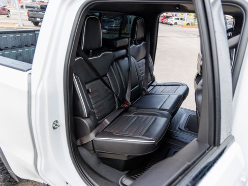 Used 2023 GMC Sierra 1500 AT4X AWD/4WD image 35
