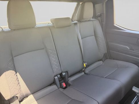 Certified 2026 Toyota Tacoma SR5 AWD/4WD image 18
