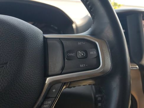 Used 2022 RAM 1500 Laramie AWD/4WD image 27