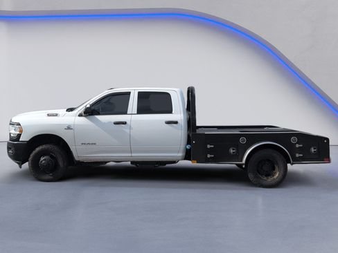 Used 2022 RAM 3500 Tradesman w/ Max Tow Package AWD/4WD image 3