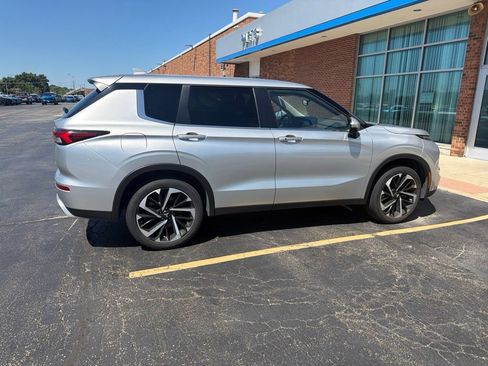 Used 2024 Mitsubishi Outlander SE AWD/4WD image 5