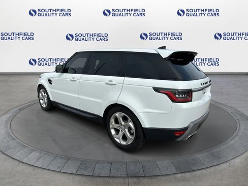 Used 2018 Land Rover Range Rover Sport SE image 4