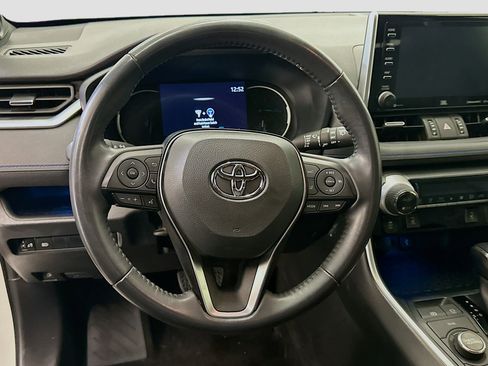 Used 2020 Toyota RAV4 XSE image 18