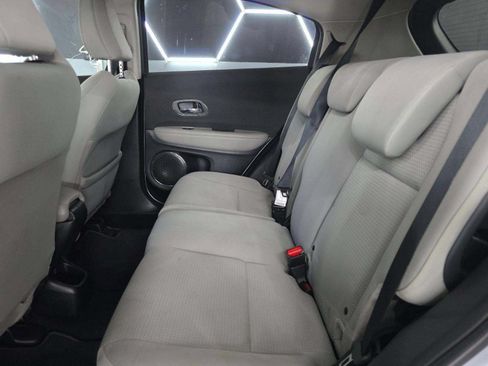 Used 2019 Honda HR-V EX image 9