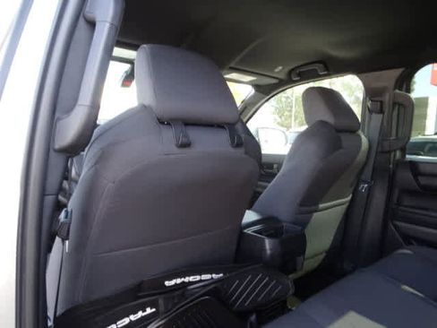 Used 2025 Toyota Tacoma SR image 22