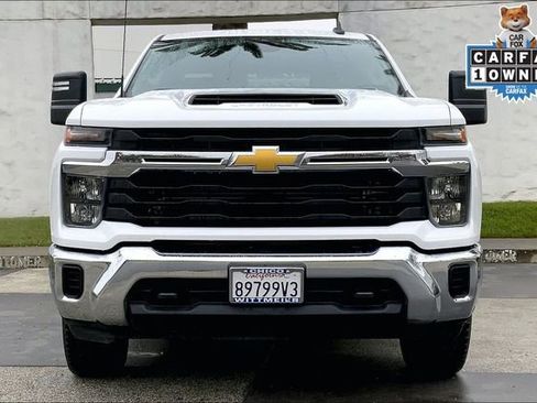 Used 2024 Chevrolet Silverado 2500 LT image 3