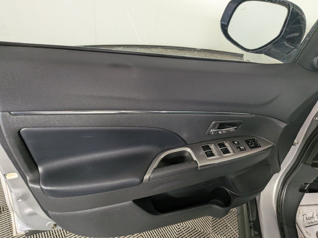 Used 2022 Mitsubishi Outlander Sport SE AWD/4WD image 15