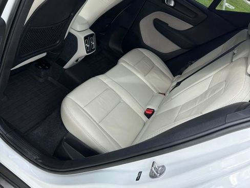 Used 2023 Volvo XC40 B5 Plus w/ Driver Assist Package image 5