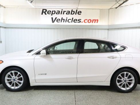 Used 2019 Ford Fusion SEL FWD image 1