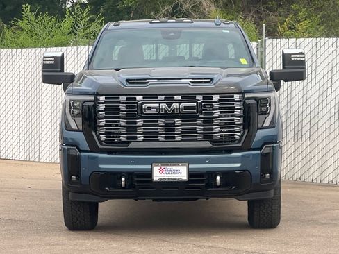New 2026 GMC Sierra 3500 Denali Ultimate AWD/4WD image 6