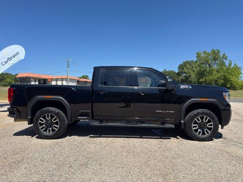 Used 2020 GMC Sierra 2500 AT4 w/ AT4 Premium Package AWD/4WD image 16