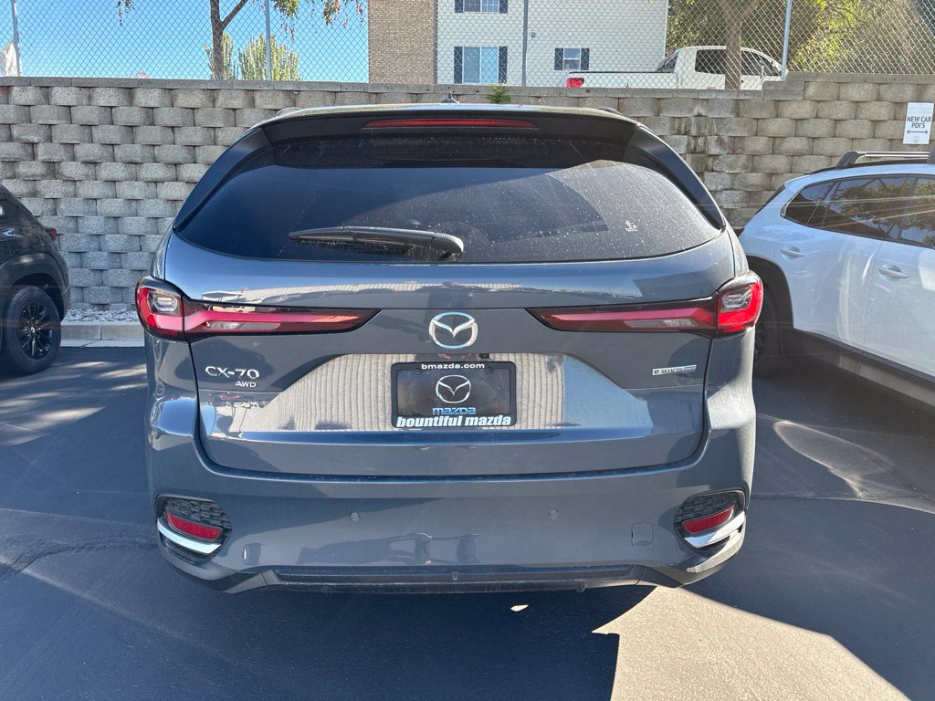 Certified 2025 MAZDA CX-70 Plug-In Hybrid w/ Premium Plus AWD/4WD image 4