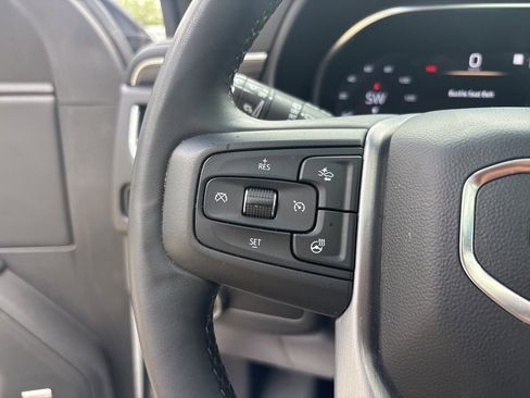 Used 2023 GMC Yukon SLT w/ SLT Luxury Package RWD image 24