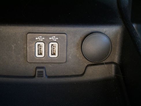 Used 2020 Ford Fusion SE w/ Equipment Group 151A image 19