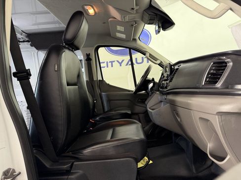 Used 2020 Ford Transit 250 Base image 11