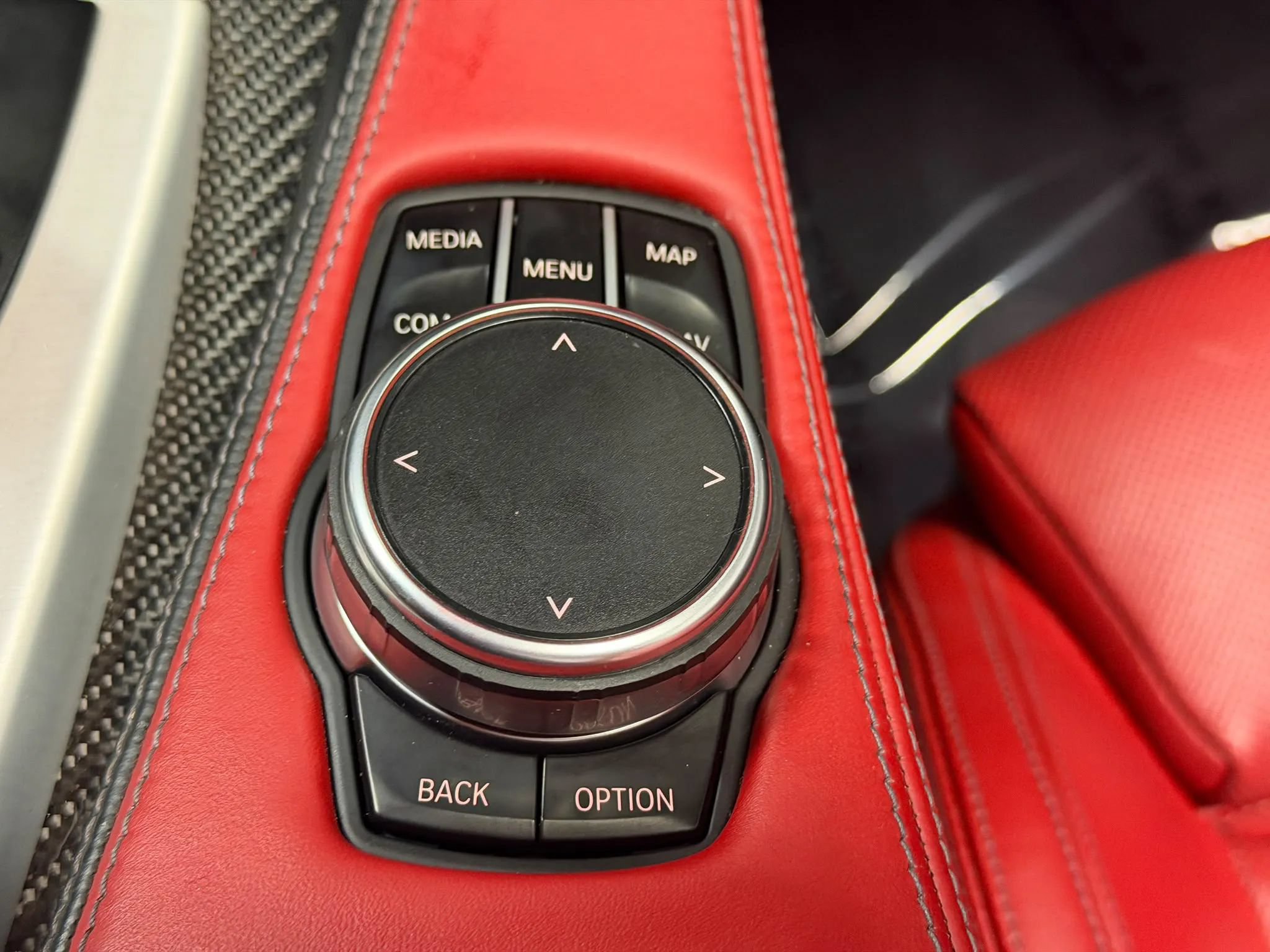 Used 2018 BMW M6 Convertible RWD image 41