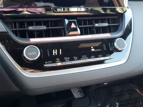 New 2026 Toyota Corolla SE image 27