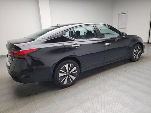 Used 2021 Nissan Altima 2.5 SV w/ SV Premium Package AWD/4WD image 10