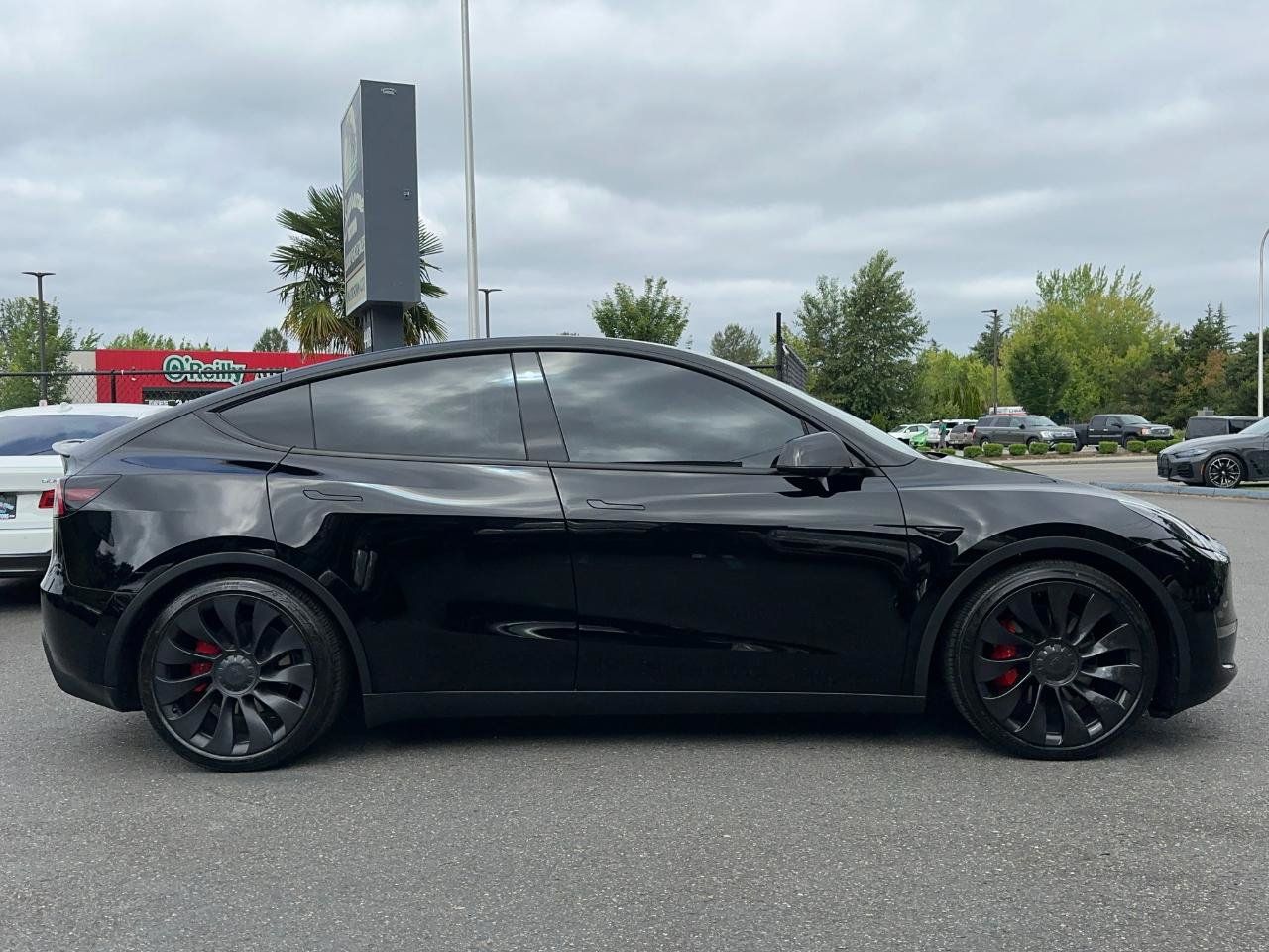 Used 2022 Tesla Model Y Performance AWD/4WD image 23