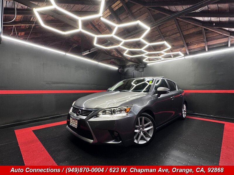 Used 2015 Lexus CT 200h FWD image 2