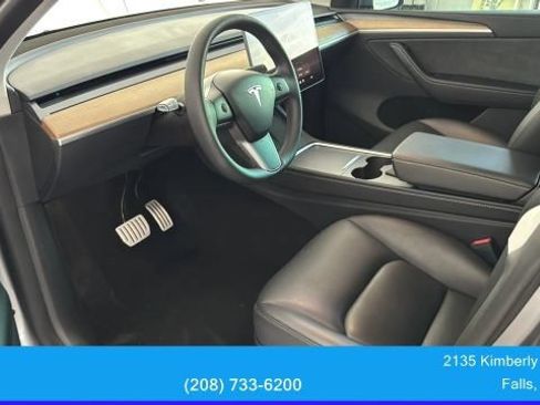 Used 2024 Tesla Model Y Performance AWD/4WD image 9